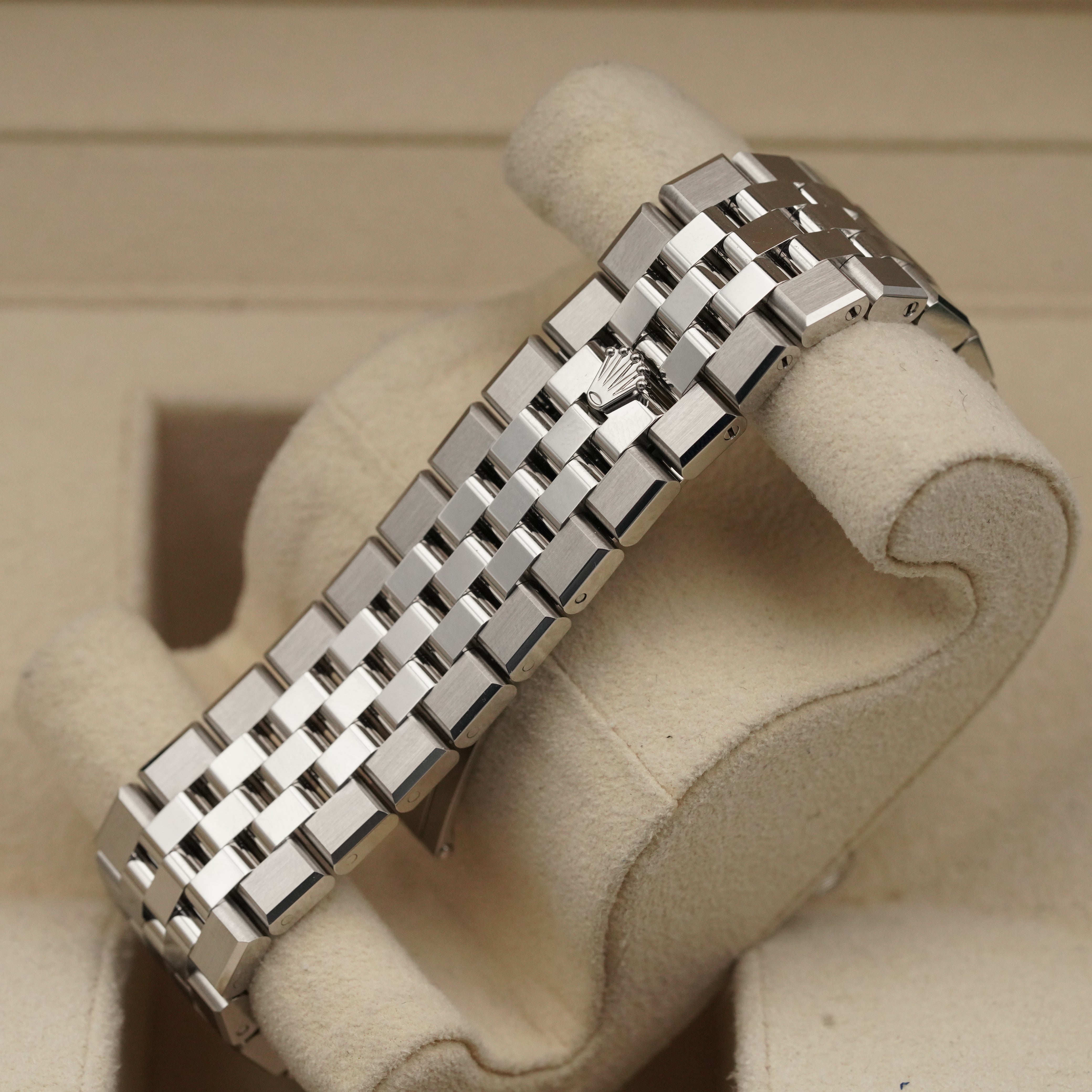Land Dweller 127334 - Rolex