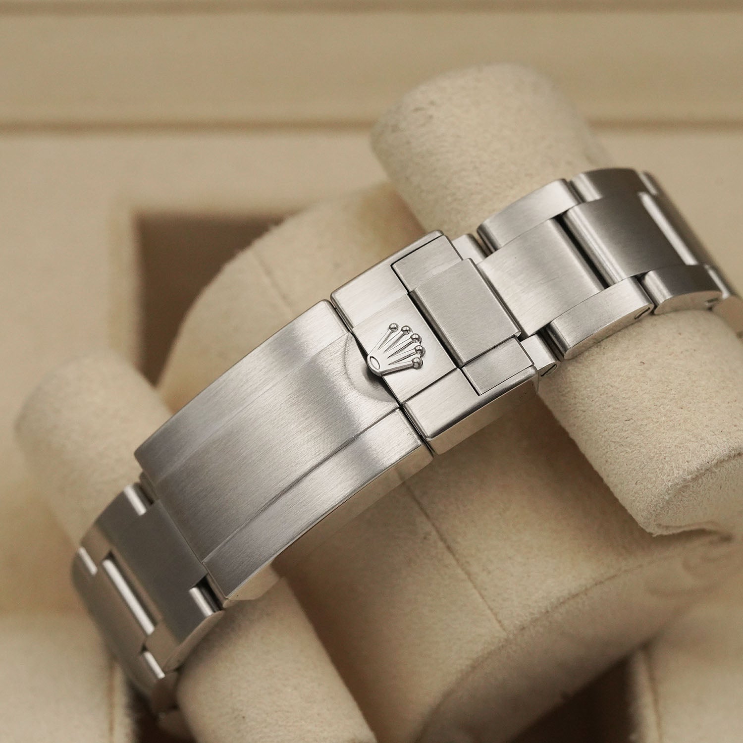 Explorer 214270 - Rolex