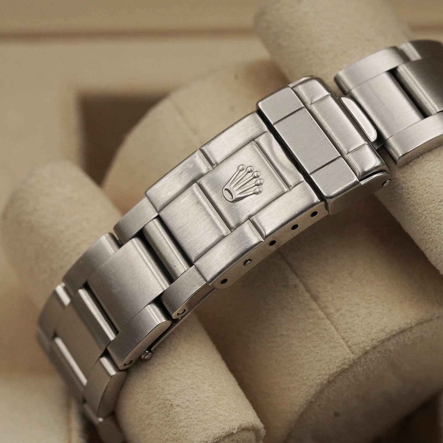 Explorer 16570 - Rolex