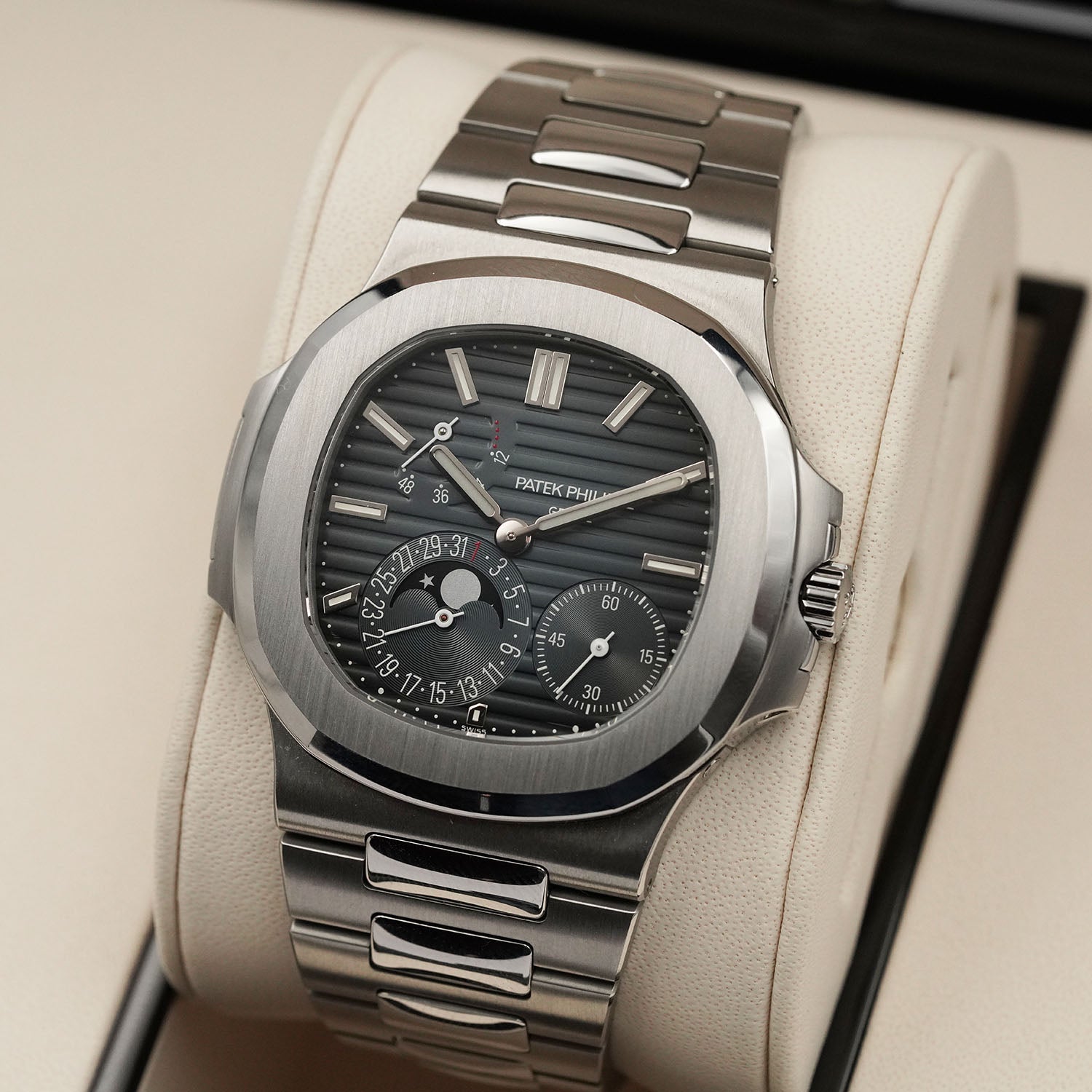 Nautilus 5712/1A - Patek Philippe