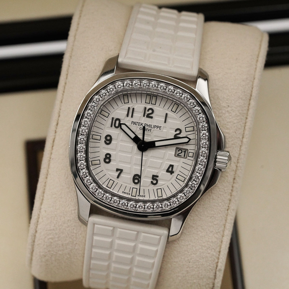 Nautilus 5067A/024 - Patek Philippe