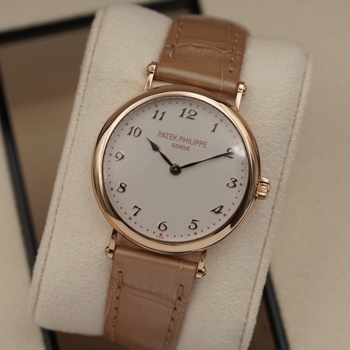 Calatrava 7200R-001 - Patek Philippe