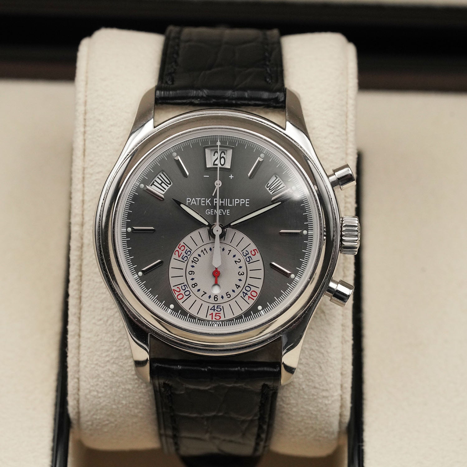 Calendar Annual - Patek Philippe