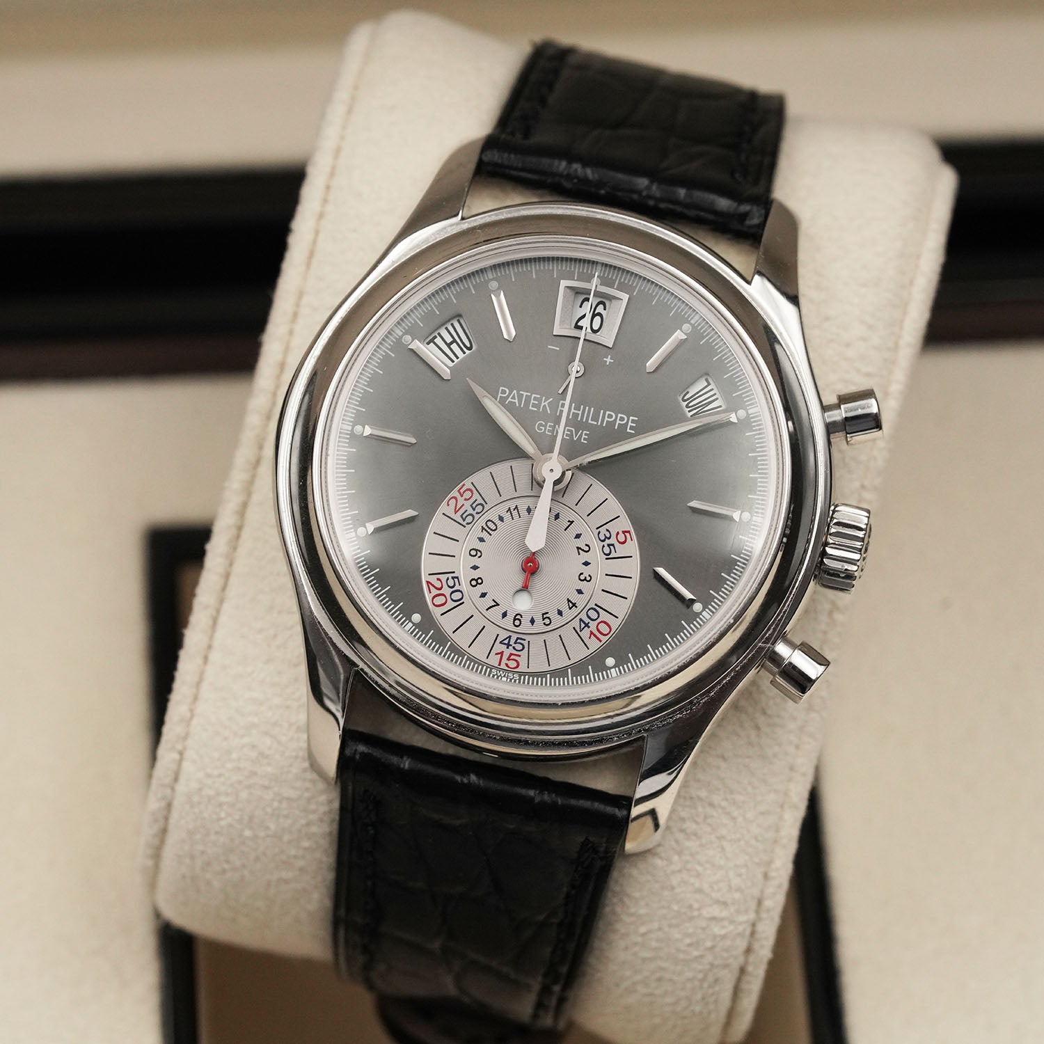Calendar Annual - Patek Philippe