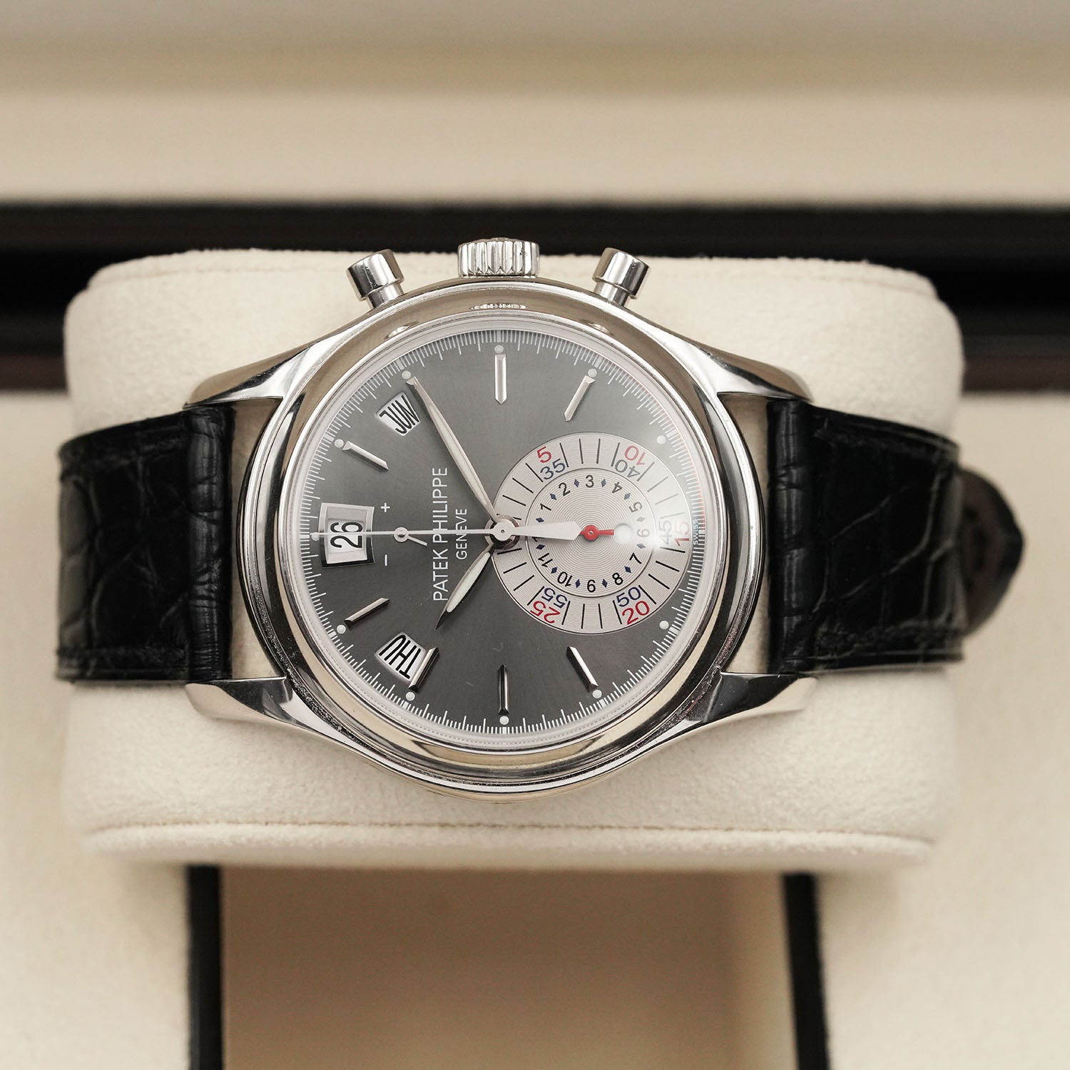 Calendar Annual - Patek Philippe
