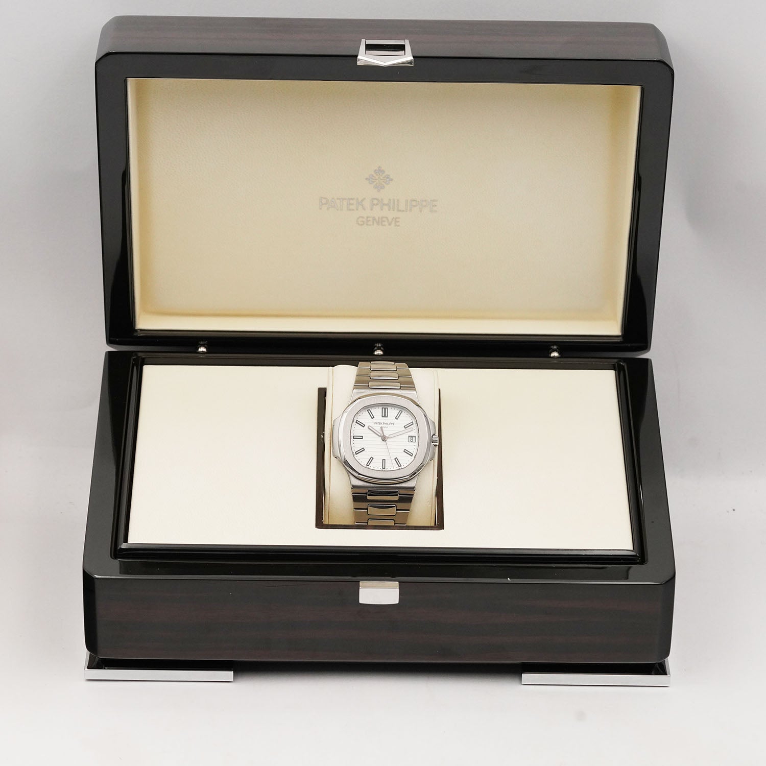 Nautilus 5711 - Patek Philippe