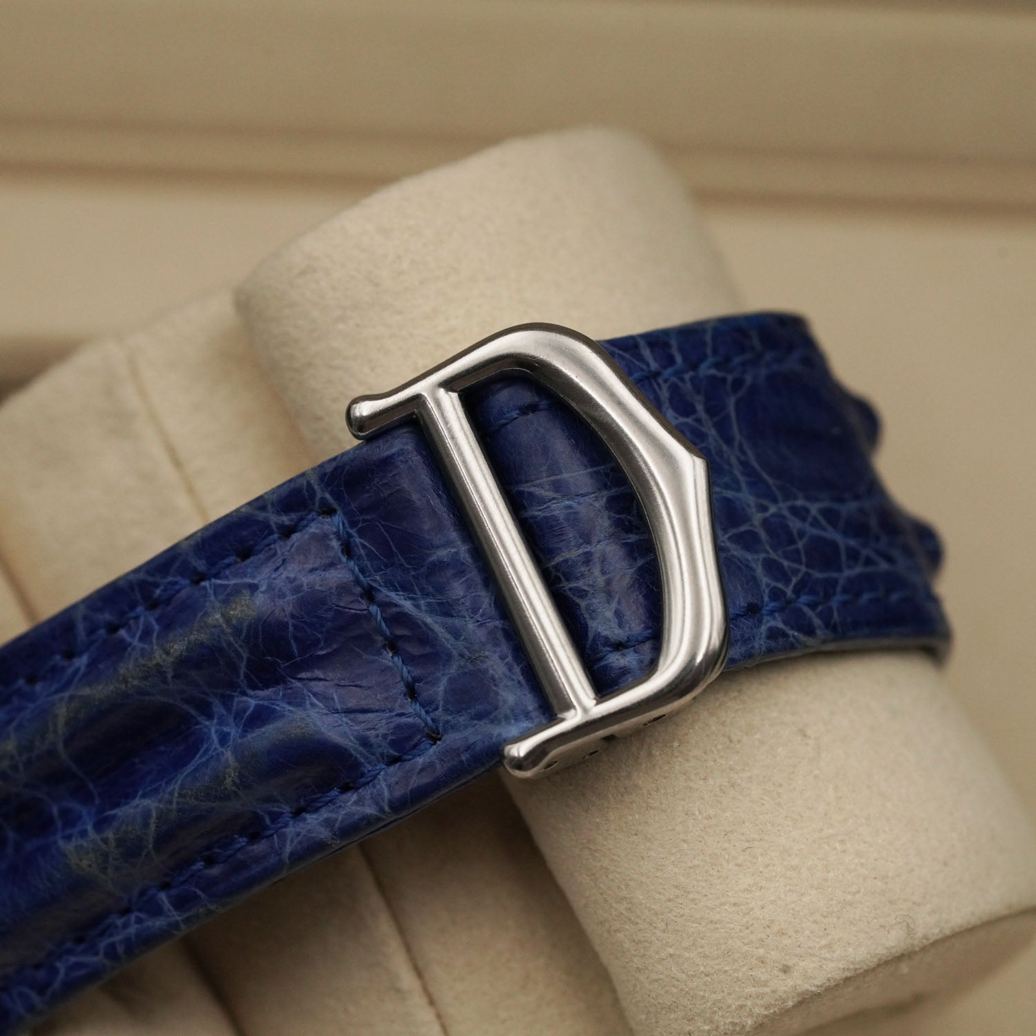 Pasha 1033 power reserve - Cartier