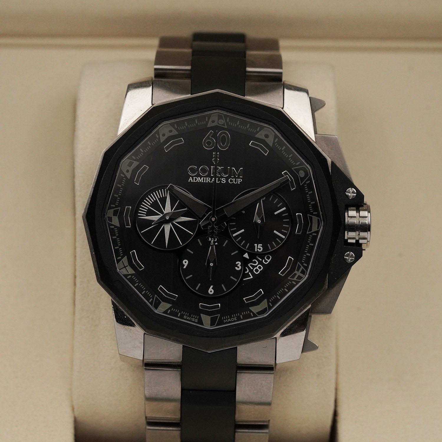 Admiral Cup 01.0045 - Corum