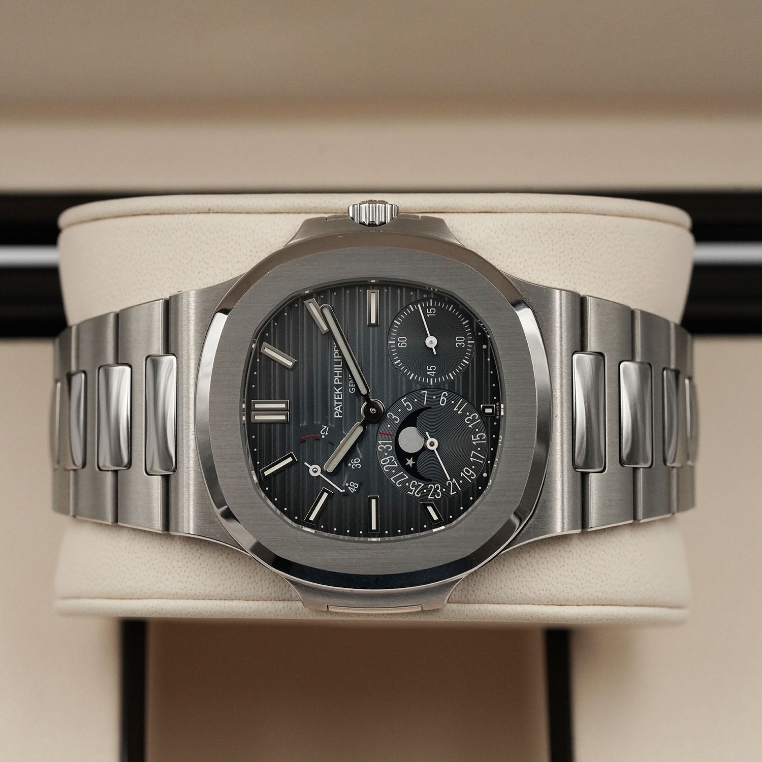 Nautilus 5712/1A - Patek Philippe