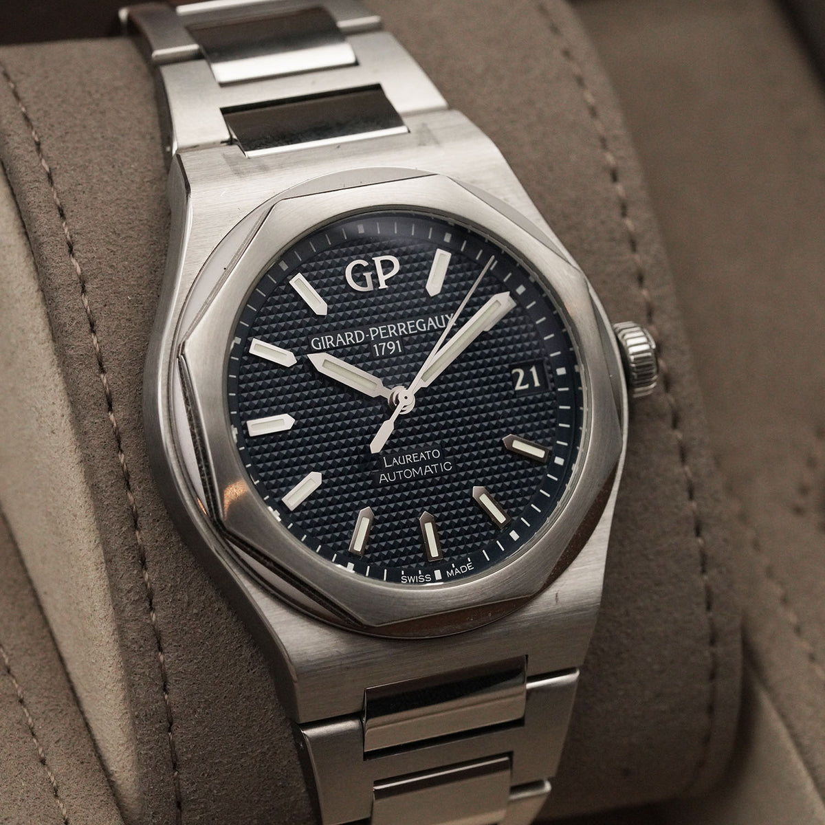 Laureato 81010-11-431-11A - Girard Perregaux