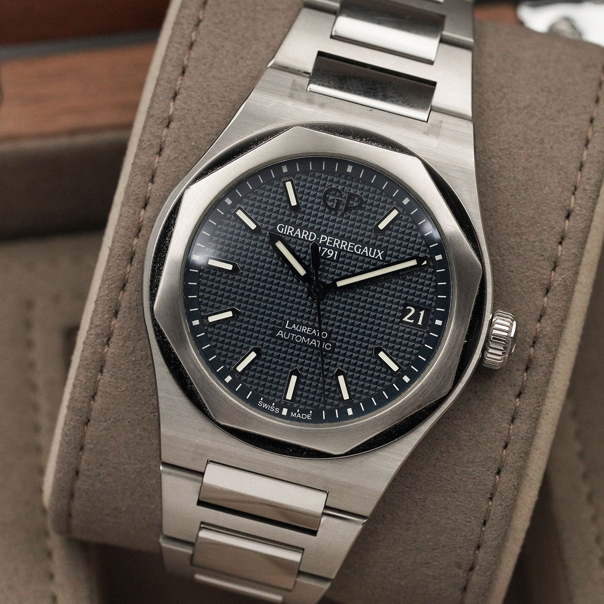 Laureato 81010-11-431-11A - Girard Perregaux