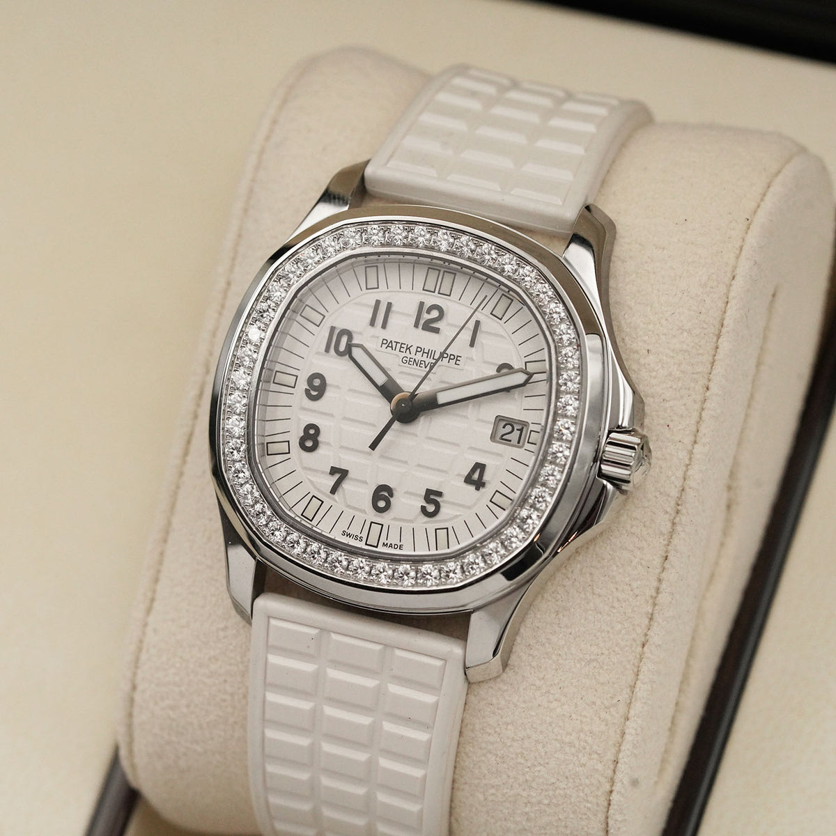 Nautilus  5067A/024 - Patek Philippe