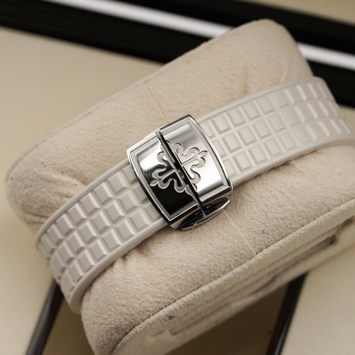 Nautilus  5067A/024 - Patek Philippe